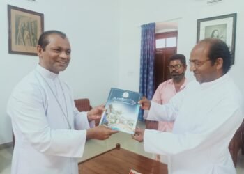 ‘കടൽത്തീരം’ തീരം നഷ്ടപ്പെട്ടുകൊണ്ടിരിക്കുന്ന അഞ്ചുതെങ്ങിൻറെ ശബ്ദം, മാസിക പ്രകാശനം ചെയ്തു