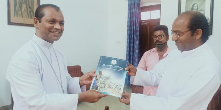 ‘കടൽത്തീരം’ തീരം നഷ്ടപ്പെട്ടുകൊണ്ടിരിക്കുന്ന അഞ്ചുതെങ്ങിൻറെ ശബ്ദം, മാസിക പ്രകാശനം ചെയ്തു