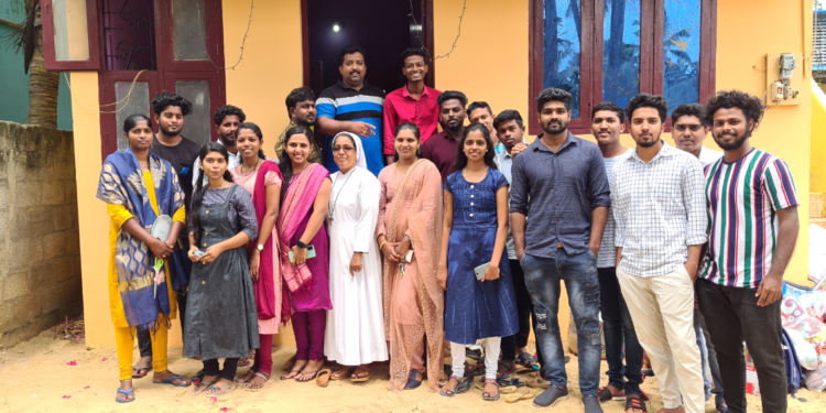 നിർധനകുടുംബത്തിന് ഭവനം നിർമിച്ചു നൽകി തെക്കേ കൊല്ലങ്കോട് KCYM