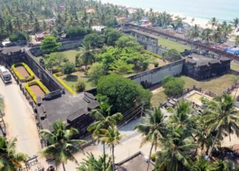 അഞ്ചുതെങ്ങ് കലാപവും പിന്നാമ്പുറ സത്യങ്ങളും