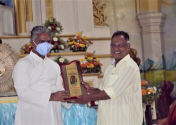 അദ്ധ്യാപക ദിനത്തിൽ അദ്ധ്യാപകരെ ആദരിച്ച് വിഴിഞ്ഞം ഇടവക