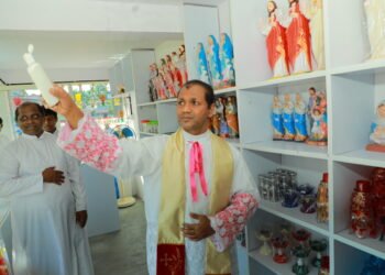 ഭിന്നശേഷിക്കാർക്ക് കൈത്താങ്ങാകാൻ       ‘ദയ’ സ്റ്റോർ ഉദ്ഘാടനം ചെയ്ത് അതിരൂപതാ സഹായമെത്രാൻ