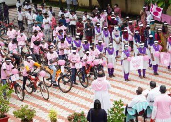 സ്തനാർബുദം: അവബോധമുണർത്താൻ ആശാകിരണം സൈക്ലോതോൺ