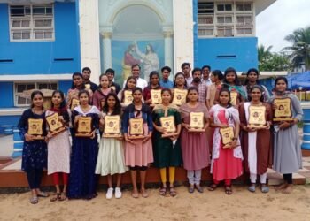 ഉന്നത വിജയം കരസ്ഥമാക്കിയ വിദ്യാർത്ഥികളെ അനുമോദിച്ചു