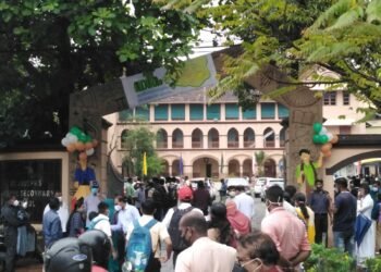 തിരികെ അക്ഷരമുറ്റത്തേക്ക്