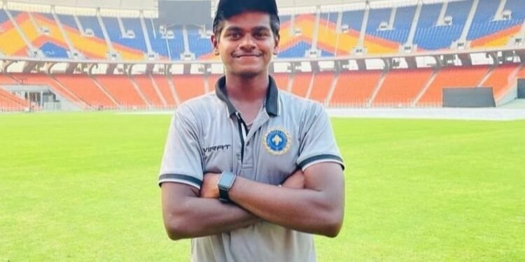 ഇതിഹാസങ്ങളുടെ പിന്നാലെ ഷോൺ റോജറും