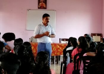 ഡിഫൻസ് ഓറിയന്റേഷൻ ക്ലാസുമായി അഞ്ചുതെങ്ങ് ഫെറോന