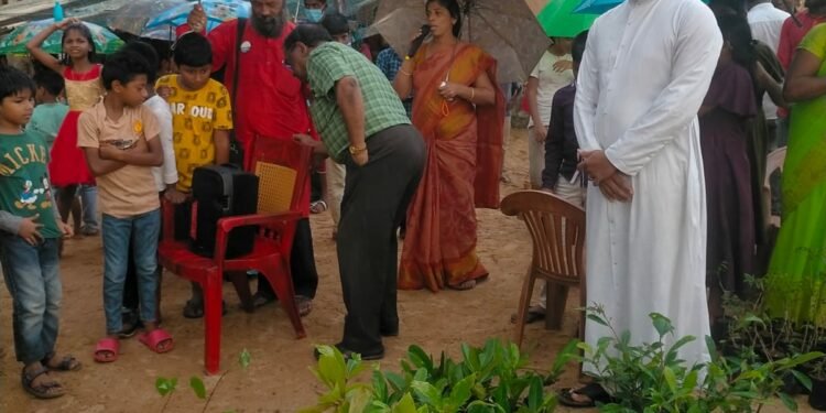 ‘ഗ്രീൻ ആൻഡ് ക്ലീൻ’ പദ്ധതിയിലൂടെ 1000 വൃക്ഷ തൈകൾ നട്ടുപിടിപ്പിക്കാൻ ചിന്നത്തുറ ഇടവക