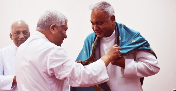 നിയുക്ത മെത്രാന് അതിരൂപതാ വൈദിക സമിതിയുടെ അഭിനന്ദനം