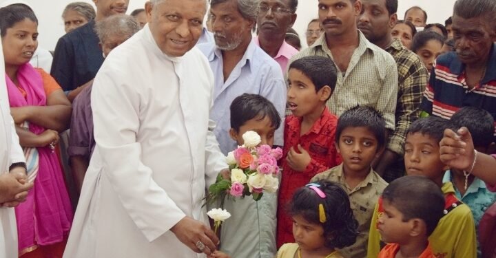 എളിമയുടെ മഹാചാര്യൻ പടിയിറങ്ങുമ്പോൾ