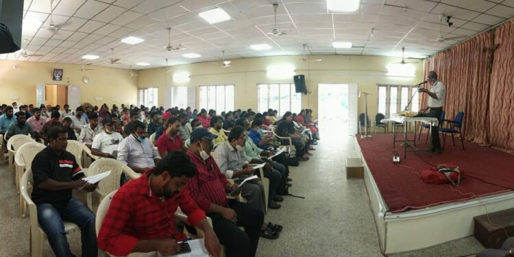 150 പേർ ചേർന്നാലപിക്കുന്ന ഏഴ് പുതിയ ഗാനങ്ങൾ: മേത്രാഭിഷേക ഒരുക്കങ്ങൾ തകൃതി