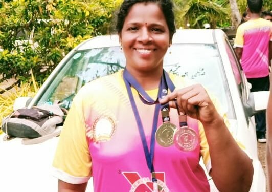 ഡ്രാഗൺ ബോട്ട് റേസിൽ തിളങ്ങി ലത ജോൺസൺ