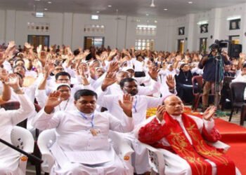 കോഴിക്കോട് രൂപതയില്‍ ദിവ്യകാരുണ്യ കോണ്‍ഗ്രസ് ബിഷപ്പ് ഡോ. വര്‍ഗീസ് ചക്കാലക്കല്‍ ഉദ്ഘാടനം ചെയ്തു