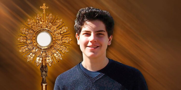 സ്വന്തം മാതാപിതാക്കളെ വിശ്വാസജീവിതത്തിലേക്ക് നയിച്ച വാഴ്ത്തപ്പെട്ട കാർലോ അക്യൂട്ടീസ്; അറിയാം കുഞ്ഞുവിശുദ്ധന്റെ ജീവിതം.