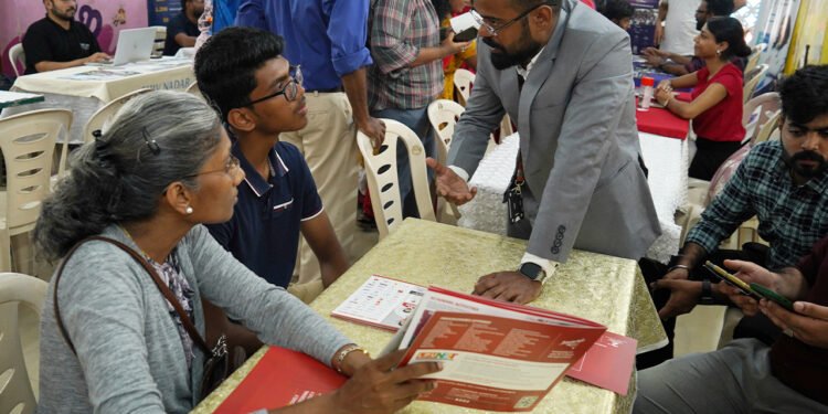 വിദ്യാർത്ഥികൾക്ക് മികച്ച അവസരമൊരുക്കി പേട്ട ഫെറോനയിൽ ഇന്ത്യൻ യൂണിവേഴ്സിറ്റി എക്സ്പോ