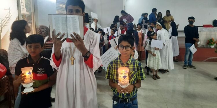 ബൈബിൾ ഞായർ സമുചിതം ആചരിച്ച് പോങ്ങുംമൂട് സെന്റ്. മേരീസ് ഇടവക അജപാലന ശുശ്രൂഷ