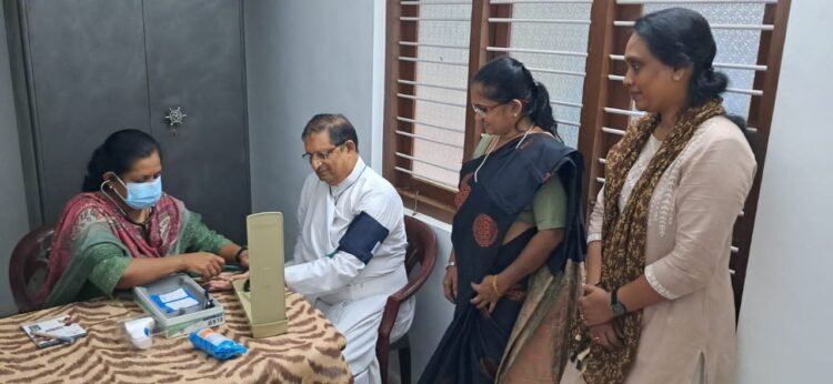 സൺ‌ഡേ ഹെൽത്ത് ക്ലിനിക് ആരംഭിച്ച് മുട്ടട ഹോളിക്രോസ്സ് ഇടവക സാമൂഹ്യ ശുശ്രൂഷ