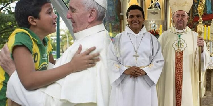 അന്ന് ഫ്രാൻസിസ് പാപ്പയുടെ ചാരെ കണ്ണീരോടെ ഓടിയെത്തിയ ആ ബാലന് ഇന്ന് സെമിനാരി വിദ്യാര്ത്ഥി