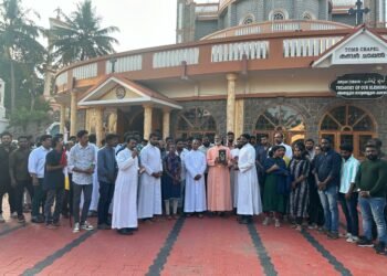 പുണ്യപഥം: പുണ്യസ്ഥലങ്ങളിലൂടെയുള്ള യുവജനങ്ങളുടെ തീർത്ഥാടനം ആരംഭിച്ചു