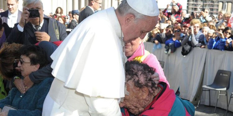 ലോകം വൈറലാക്കിയ പേപ്പല്‍ കൂടിക്കാഴ്ചയിലെ വിനിസിയോ റിവ വിടവാങ്ങി