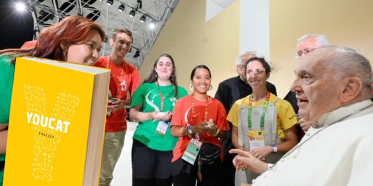 YOUCAT ന്റെ പുതിയ പതിപ്പ് പ്രസിദ്ധീകരിച്ചു; പുസ്തകത്തെ സ്നേഹിക്കാൻ ഫ്രാൻസിസ് പാപ്പ യുവ വായനക്കാരെ ക്ഷണിച്ചു