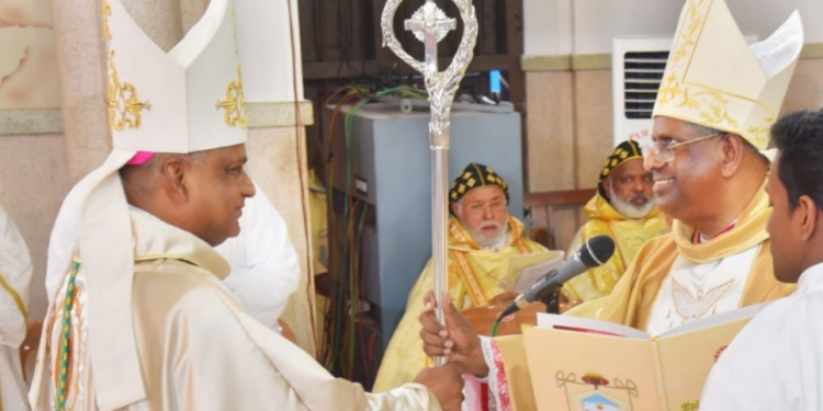 മോണ്‍. ജസ്റ്റിന്‍ മഠത്തില്‍പറമ്പില്‍ വിജയപുരം രൂപതാ സഹായ മെത്രാനായി അഭിഷിക്തനായി