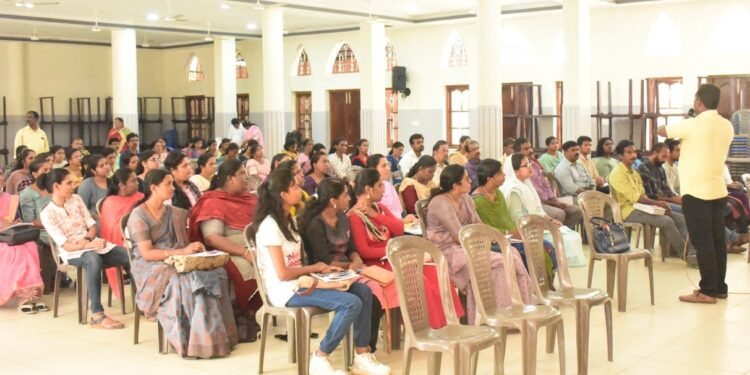 അവധിക്കാല വിശ്വാസോത്സവത്തിനായുള്ള പരിശീലനം നടത്തി അജപാലന ശുശ്രൂഷ