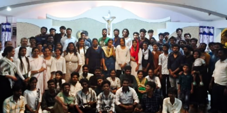 പാളയം ഫൊറോനയിൽ യുവജനങ്ങൾ പരിഹാര കുരിശിന്റെ വഴി നടത്തി