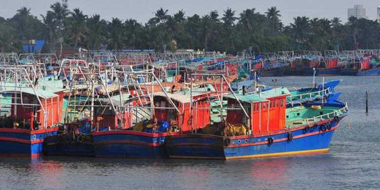 സംസ്ഥാനത്ത് ജൂണ്‍ 10 മുതല്‍ ജൂലൈ 31 വരെ 52 ദിവസം ട്രോളിംഗ് നിരോധനം