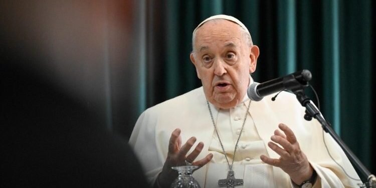 സിനഡാത്മകതയുടെ മിഷനറിമാരാകാൻ ഇടവക വൈദികരോട് ഫ്രാൻസിസ് പാപ്പാ