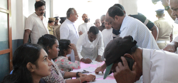 വിഴിഞ്ഞം തുറമുഖം രണ്ടും മൂന്നും ഘട്ട നിർമാണത്തിനു പബ്ലിക് ഹിയറിങ് നടത്തി: മത്സ്യത്തൊഴിലാളികളുടെ ആശങ്കകൾ അറിയിച്ച് തിരുവനന്തപുരം അതിരൂപത