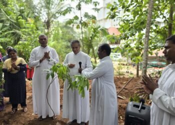 ‘നമ്മുടെ ഭൂമി നമ്മുടെ ഭാവി’ പരിസ്ഥിതി ദിനം ആചരിച്ച് സാമൂഹ്യ ശുശ്രൂഷ