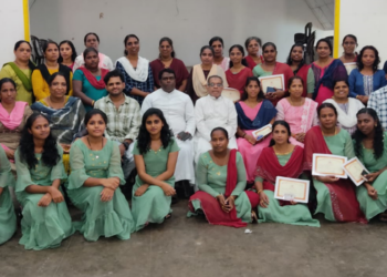 തയ്യൽ പരിശീലനം പൂർത്തിയാക്കിയവർക്ക് സർട്ടിഫിക്കറ്റും ക്ഷേമനിധി അംഗത്വകാർഡും നൽകി സാമൂഹ്യ ശുശ്രൂഷ പുതുക്കുറിച്ചി ഫൊറോന