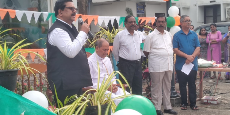 പാളയം സെന്റ്. ജോസഫ്സ് കത്തീഡ്രലിൽ വിവിധ പരിപാടികളോടെ സ്വാതന്ത്ര ദിനാഘോഷവും മാതാവിന്റെ സ്വർഗ്ഗാരോപണത്തിരുനാളും ആഘോഷിച്ചു