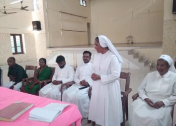 പുതിയതുറ ഇടവകയ്ക്ക് ആത്മീയ പ്രഭ നൽകിയ മത്സ്യത്തൊഴിലാളി കുടുംബത്തെ ആദരിച്ചു