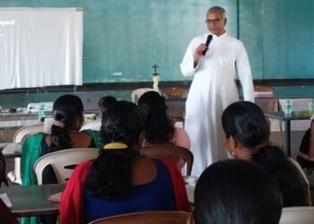 മതാധ്യാപക ശാക്തീകരണ ശില്പശാല നടത്തി അടിമലത്തുറ ക്രിസ്തീയ വിശ്വാസ ജീവിത പരിശീലന സമിതി