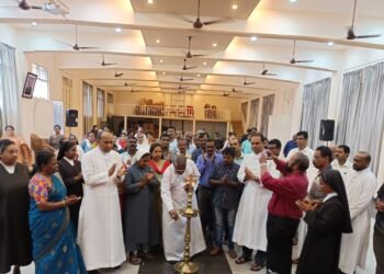 ദൈവികസത്ത കൈവെടിയുന്നതിനാൽ കുടുംബങ്ങൾപോലും പീഢനങ്ങളുടെയിടമാകുന്ന കാലത്ത് കുടുംബശുശ്രൂഷകർക്ക് ചെയ്യാൻ ഏറെയുണ്ട്: ബിഷപ്പ് സെബാസ്റ്റ്യൻ തെക്കത്തച്ചേരിൽ