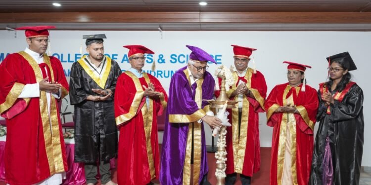 കഴക്കൂട്ടം മരിയന്‍ കോളേജ്‌ ഓഫ്‌ അര്‍ട്‌സ്‌ & സയന്‍സില്‍ ഗ്രാഡുവേഷന്‍ ദിനാഘോഷം നടന്നു