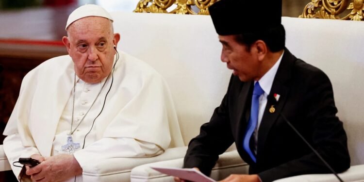 ഇന്തോനേഷ്യന്‍ സന്ദര്‍ശനത്തിനിടെ ഫ്രാൻസിസ് പാപ്പയെ വധിക്കാന്‍ പദ്ധതിയിട്ട ഏഴു പേര്‍ അറസ്റ്റില്‍