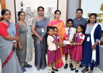 വയനാട് ദുരിതാശ്വാസനിധിയിലേക്ക് സെന്റ് നിക്കൊളാസ്  എൽ. പി. എസിന്റെ കൈത്താങ്ങ്