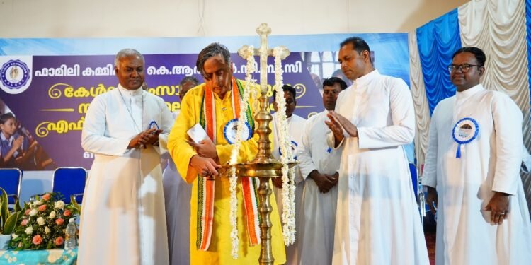 രാജ്യത്തിന്റെ പുരോഗതിക്കും യശസ്സുയർത്തുന്നതിനും ഭിന്നശേഷിക്കാർ വലിയ പങ്കുവഹിക്കുന്നു; ഡോ. ശശി തരൂർ