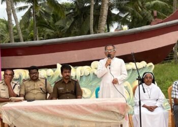 ലഹരിക്കെതിരെ ഫ്രീഡം വാൾ പെയിന്റിംഗ് നടത്തി പുതുക്കുറുച്ചി ഫൊറോന സാമൂഹ്യ ശുശ്രൂഷ