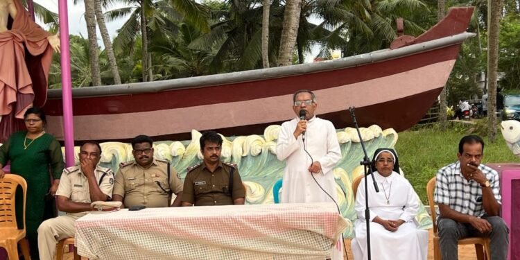 ലഹരിക്കെതിരെ ഫ്രീഡം വാൾ പെയിന്റിംഗ് നടത്തി പുതുക്കുറുച്ചി ഫൊറോന സാമൂഹ്യ ശുശ്രൂഷ