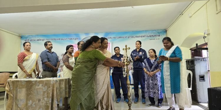 സെല്ഫ് ഡിഫൻസ് പരിശീലന പരിപാടി നടത്തി കെ.എൽ.സി.ഡബ്ല്യു.എ പാളയം ഫൊറോന