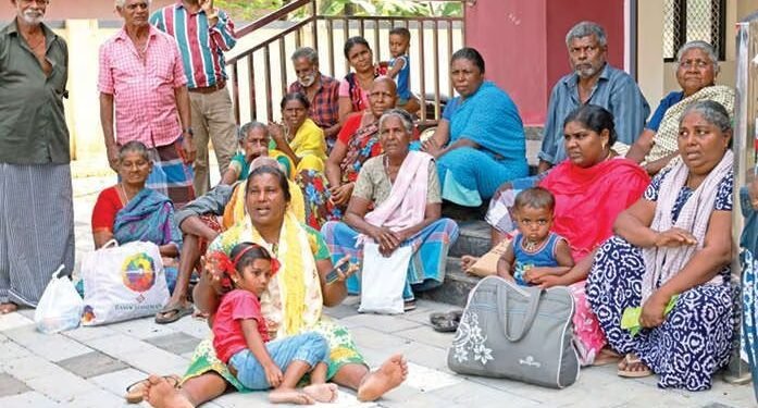 കള്ളക്കടൽ ; പൂന്തുറയിൽ വീടുകളിൽ വെള്ളംകയറി, നിരവധിപേരെ ഒഴിപ്പിച്ചു