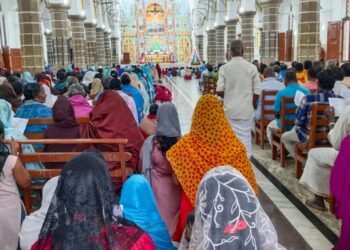 ജപമാല മാസാചരണത്തിൽ ജപമാല റാലി നടത്തി പുല്ലുവിള ഫൊറോന അൽമായ ശുശ്രൂഷ