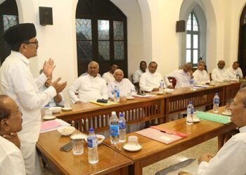 ലീഗ് നേതാക്കൾ ലത്തീൻ മെത്രാന്‍ സമിതിയുമായും മുനമ്പം സമര സമിതിയുടെ നേതാക്കളുമായും കൂടിക്കാഴ്ച നടത്തി