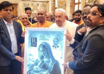“Jesus and Mother Mary” ചലച്ചിത്രത്തിന്റെ പോസ്റ്റർ ഫ്രാൻസിസ് പാപ്പ പ്രകാശനം ചെയ്തു. അണിയറപ്രവർത്തകർ തിരുവനന്തപുരം അതിരൂപതാംഗങ്ങൾ