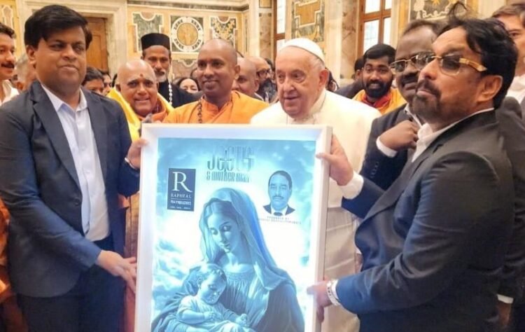 “Jesus and Mother Mary” ചലച്ചിത്രത്തിന്റെ പോസ്റ്റർ ഫ്രാൻസിസ് പാപ്പ പ്രകാശനം ചെയ്തു. അണിയറപ്രവർത്തകർ തിരുവനന്തപുരം അതിരൂപതാംഗങ്ങൾ