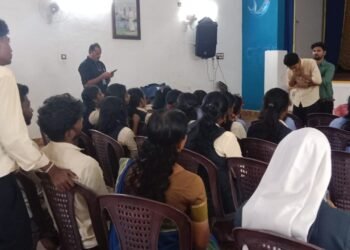 പൂവാറിലെ ലയോള ഇൻസ്റ്റിറ്റ്യൂട്ട് ഓഫ് കോമേഴ്സ് കോളേജ് വിദ്യാർത്ഥികൾക്കായി ഫസ്റ്റ് എയ്ഡ് ട്രെയിനിങ് പ്രോഗ്രാം സംഘടിപ്പിച്ചു